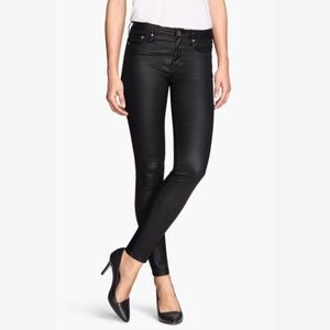 H&M Black Skinny Regular Jeans - Size 30/34
